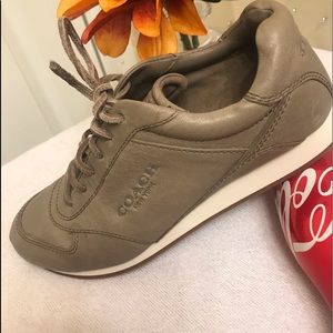 Coach size 6.5B. EUR 36.5